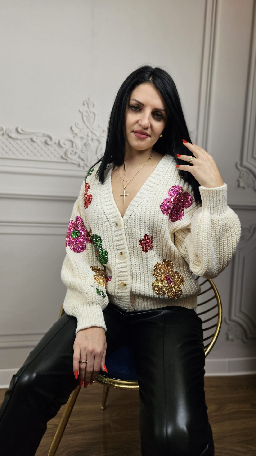 Pulover tricotat elegant femei cu Flori din Paiete - Diva Exclusive Fashion - imagine 3
