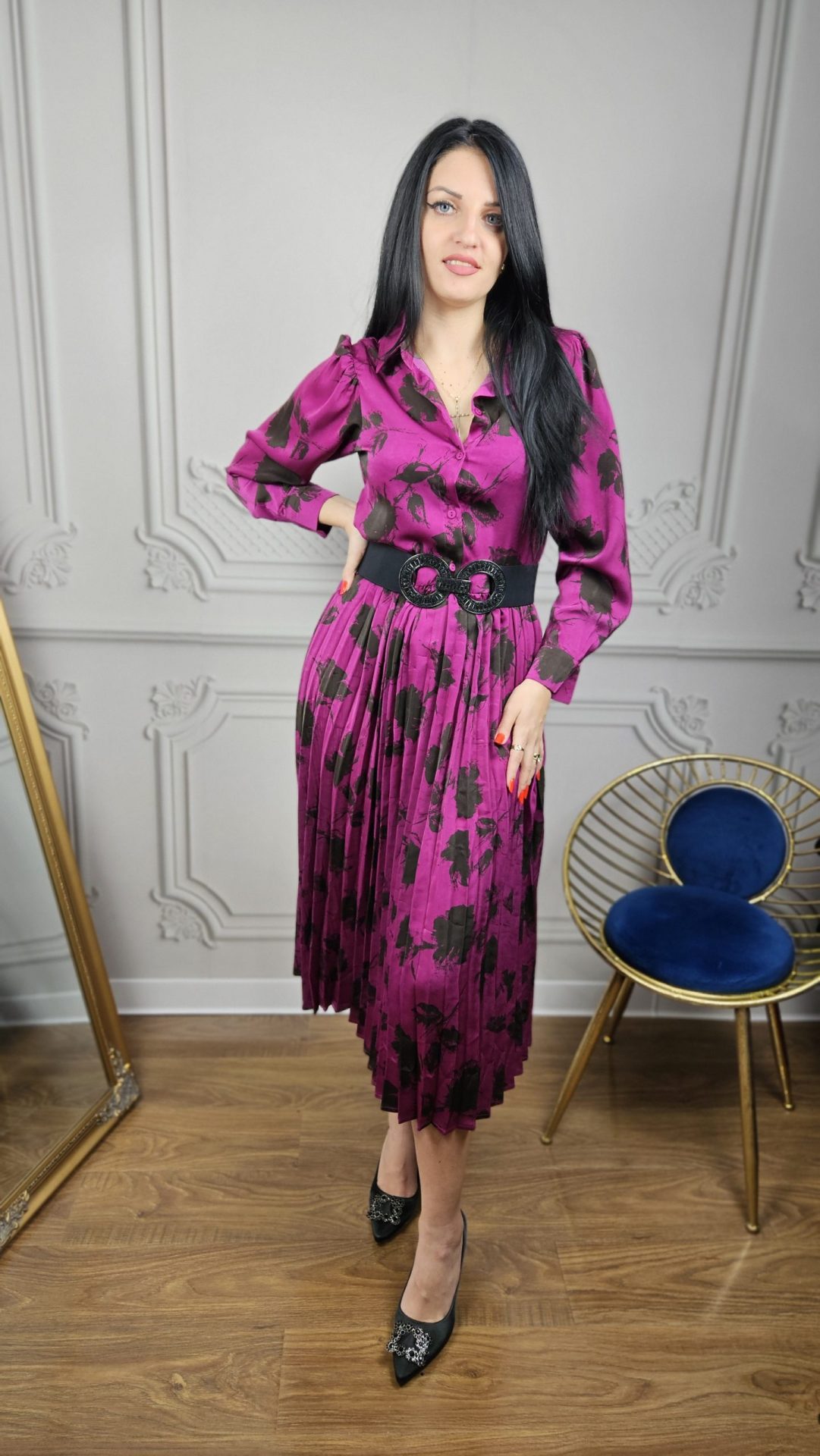 Rochie midi fuchsia cu imprimeu floral și fustă plisată