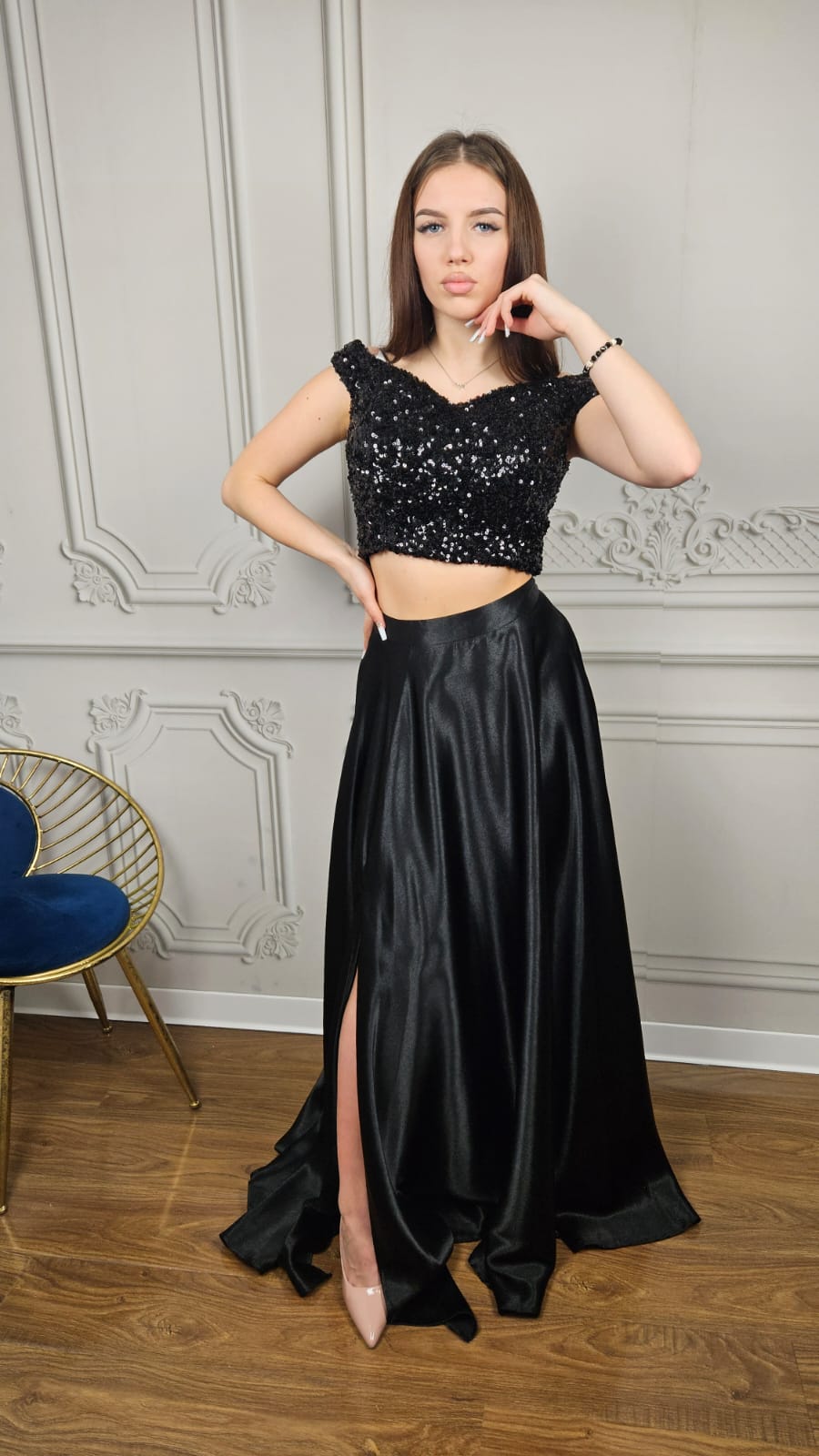 Compleu elegant fustă și top-  Black Glam – cu paiete și fustă lungă cu despicătură