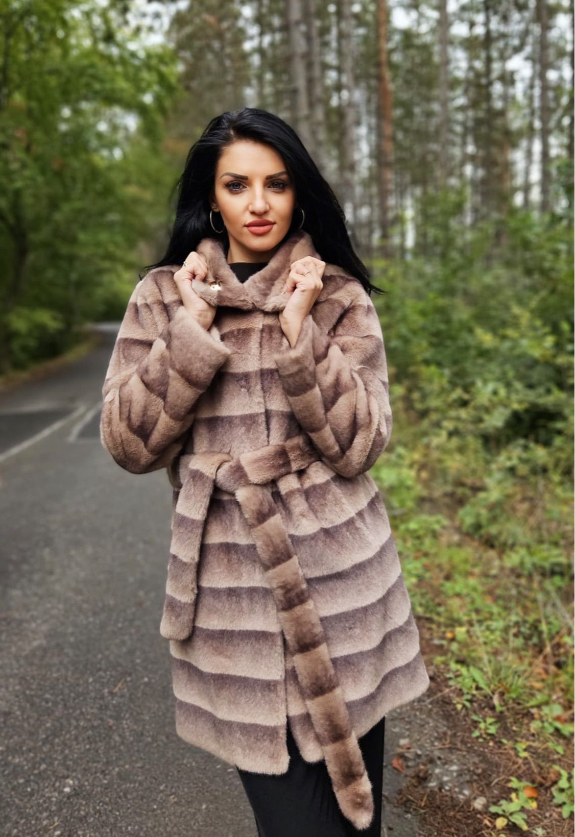 Blăniță eco cappuccino cu cordon – eleganță și rafinament în sezonul rece | Diva Exclusive Fashion